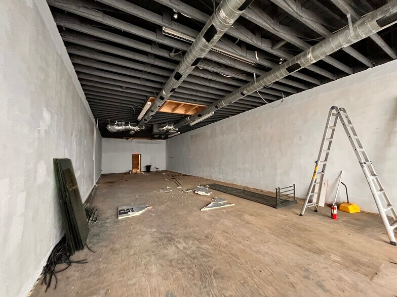 More Photos Of 475-479 W 4th St, San Bernardino General Retail For Lease