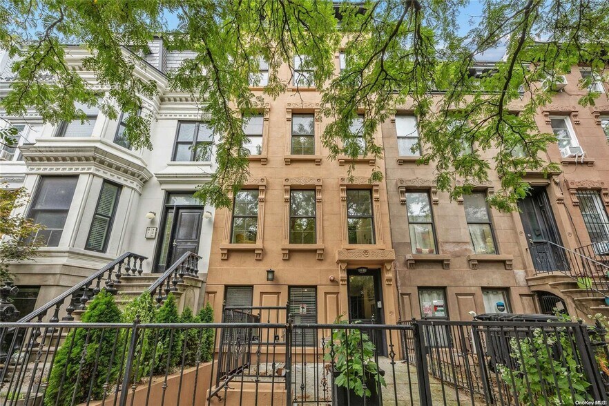Primary Photo Of 583 Putnam Ave, Brooklyn Apartments For Sale