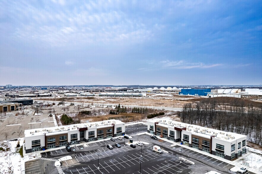 More Photos Of 3495 Rebecca St, Oakville Office For Sale