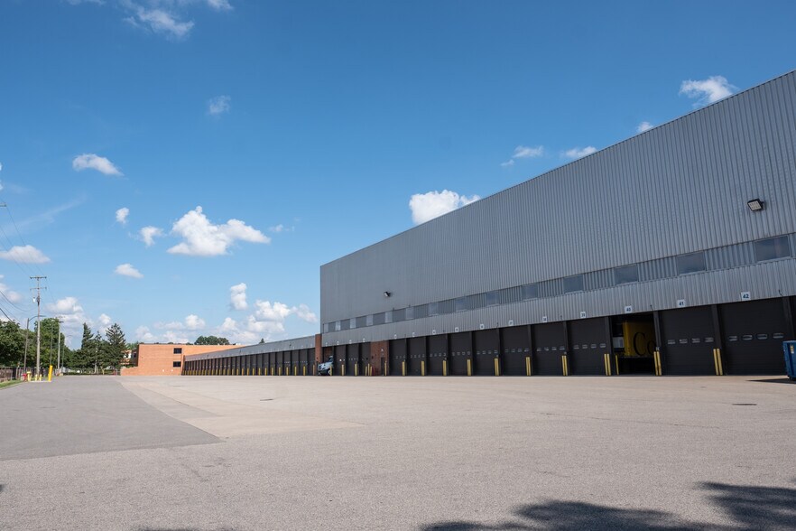 More Photos Of 1120 36th St SE, Grand Rapids Distribution For Lease