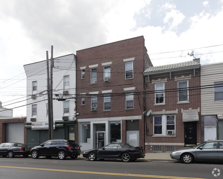 More Photos Of 32-31 Greenpoint Ave, Long Island City Apartments For Lease