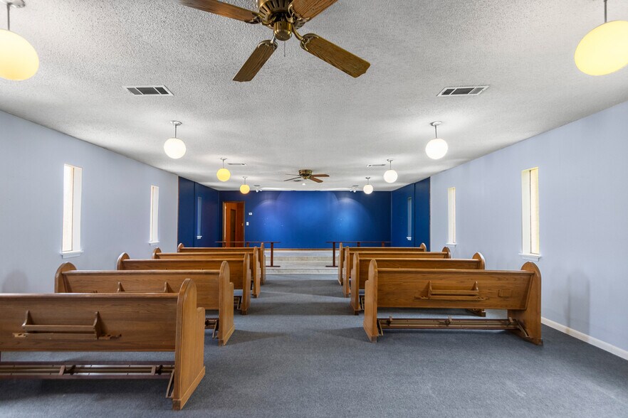 More Photos Of 201 SW 3rd St, Bryant Religious Facility For Sale