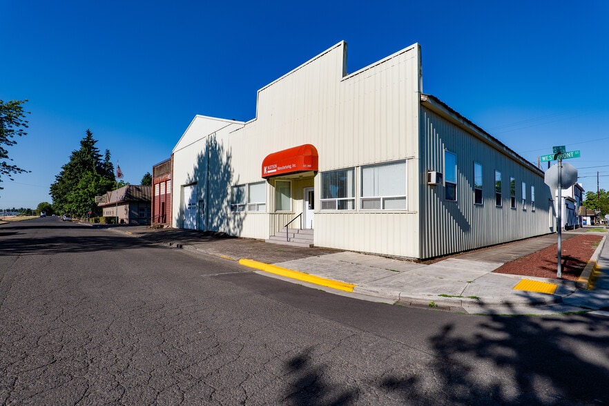 More Photos Of 489 Front St, Junction City Warehouse For Sale