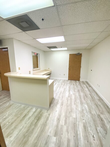 More Photos Of 1830 Town Center Dr, Reston Medical For Lease