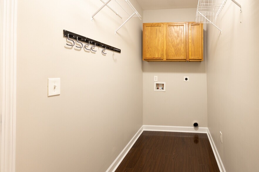 More Photos Of 783 Meeting St, Charleston Office For Lease