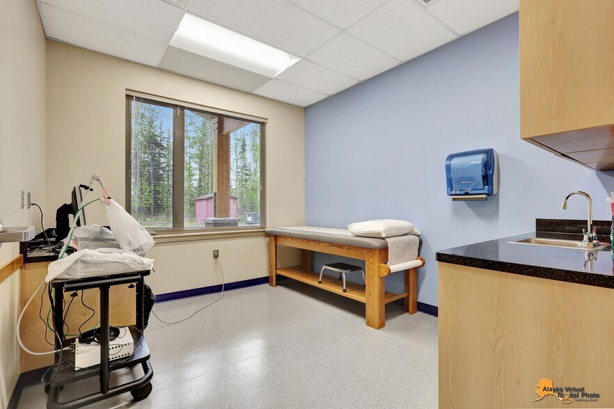 More Photos Of 4551 E Bogard Rd, Wasilla Medical For Sale