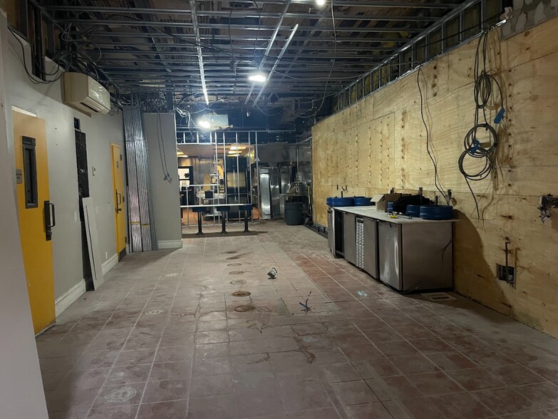 More Photos Of 254 5th Ave, Brooklyn Storefront Retail Residential For Lease