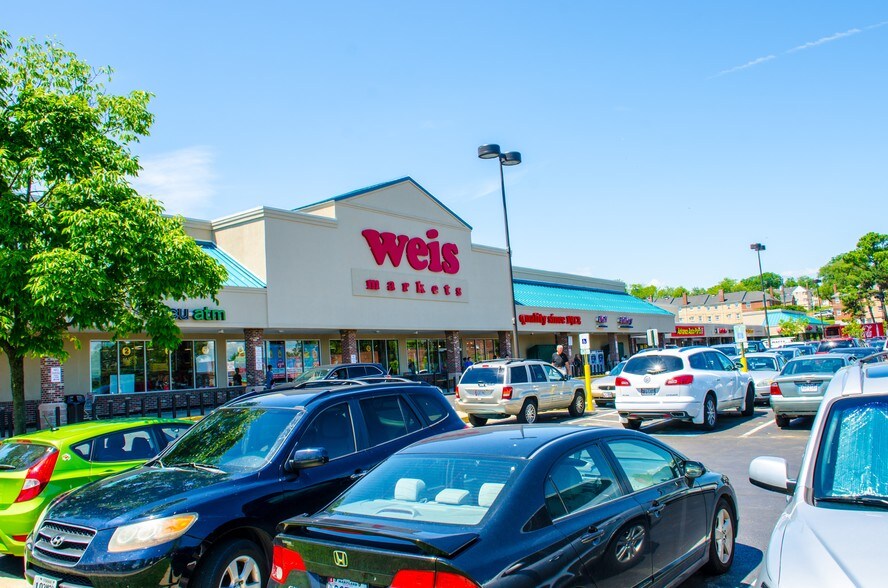 More Photos Of 1054-1066 Maiden Choice Ln, Arbutus Unknown For Sale