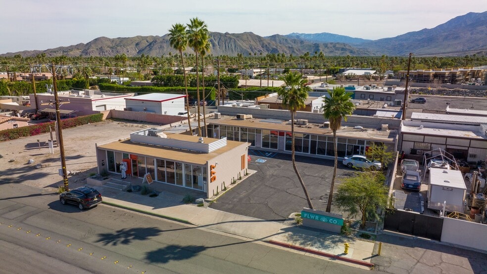 More Photos Of 577 E Sunny Dunes Rd, Palm Springs Storefront Retail Office For Lease