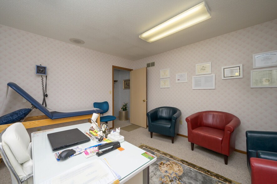 More Photos Of 755 Boardman Canfield Rd, Boardman Medical For Lease