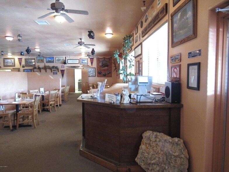 More Photos Of 60 S 10th St, Tombstone Restaurant For Sale