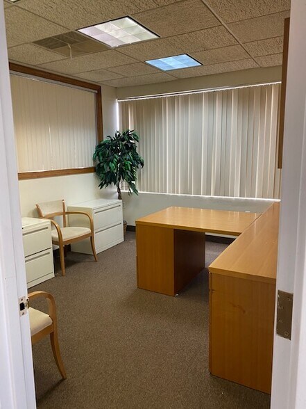More Photos Of 440 Route 17 N, Hasbrouck Heights Office For Lease