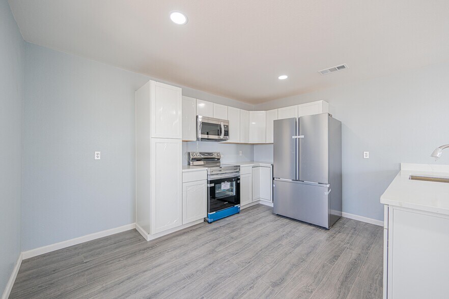More Photos Of 241 Bass St, Odessa Land For Sale