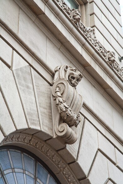 More Photos Of 106 W 4th St, Santa Ana Office For Sale