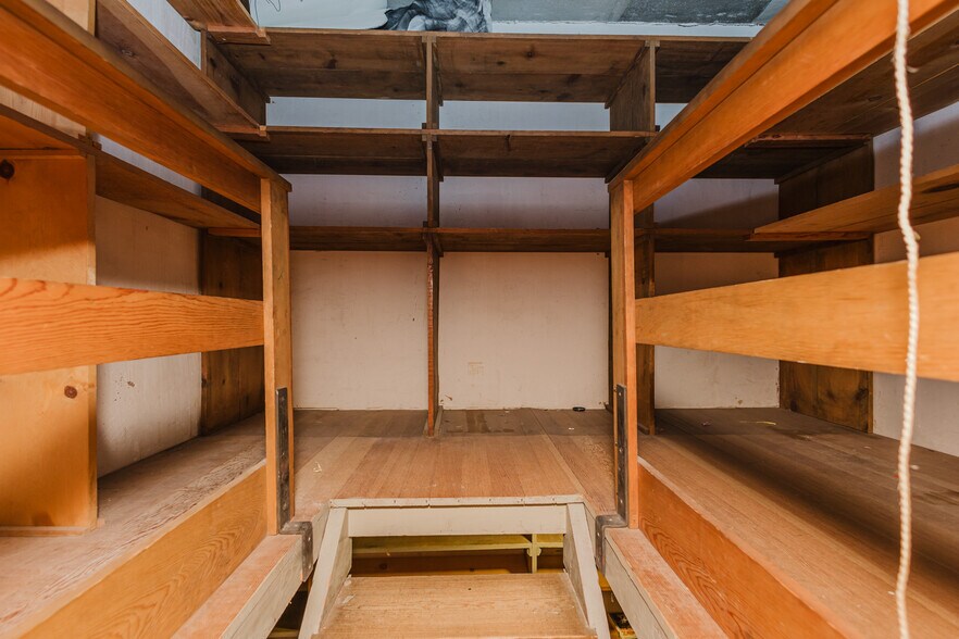 More Photos Of 724 N Main St, Newton Storefront For Sale