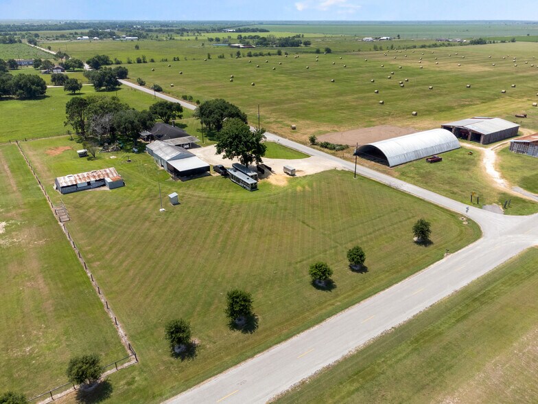 More Photos Of 2555 Straznicky Rd, Beasley Flex For Sale