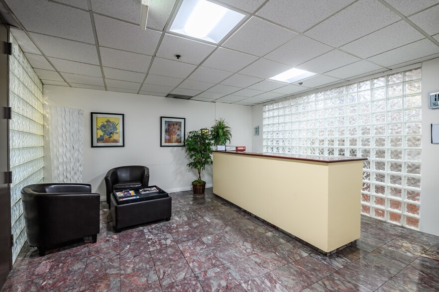 More Photos Of 7301 Topanga Canyon Blvd, Canoga Park Office For Lease
