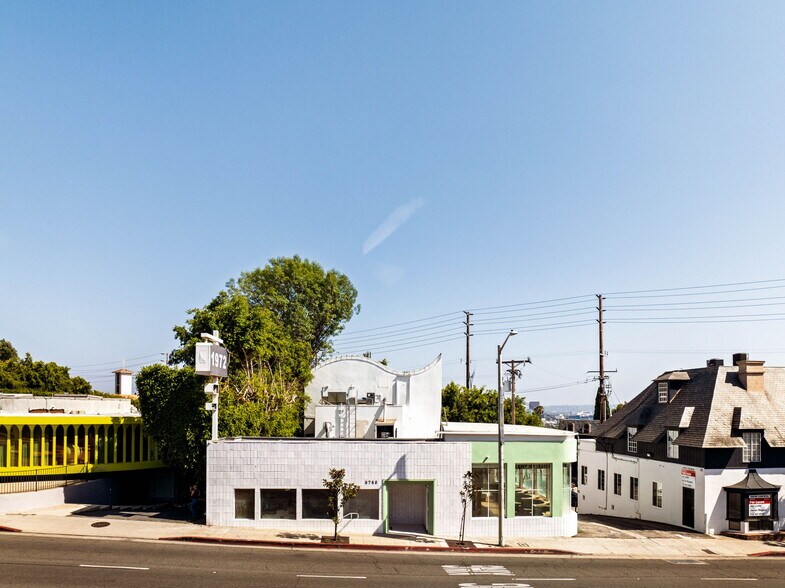More Photos Of 8768 W Sunset Blvd, West Hollywood General Retail For Sale