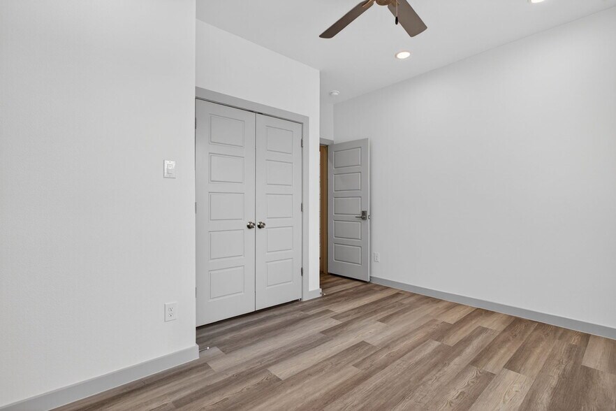 More Photos Of 3133 Cockrell Ave, Fort Worth Apartments For Sale