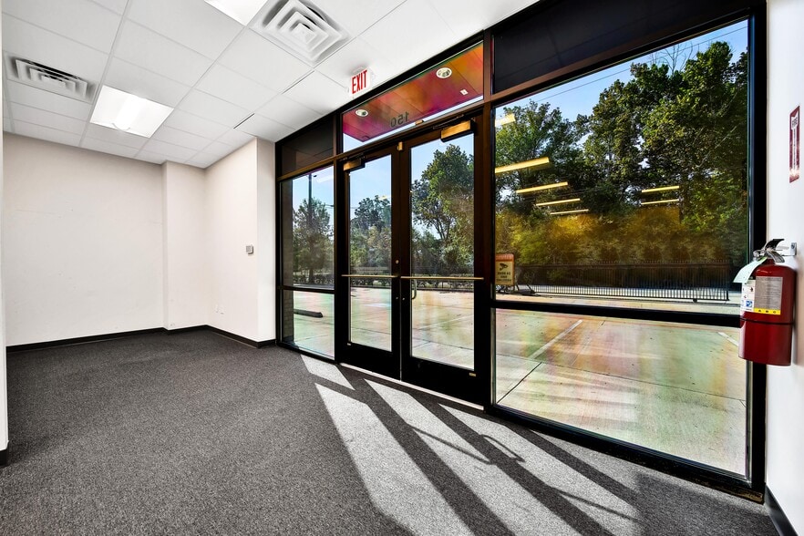 More Photos Of 5939 Albert Dr, Humble Light Distribution For Sale