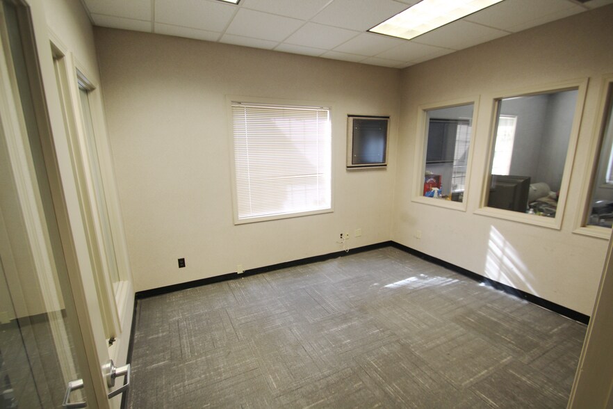More Photos Of 26700 Royalton Rd, Columbia Station Freestanding For Lease