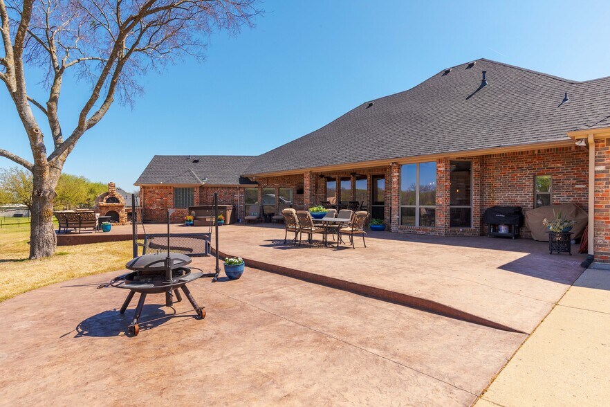More Photos Of 11030 Wild Rose Ln, Anna Multifamily For Sale