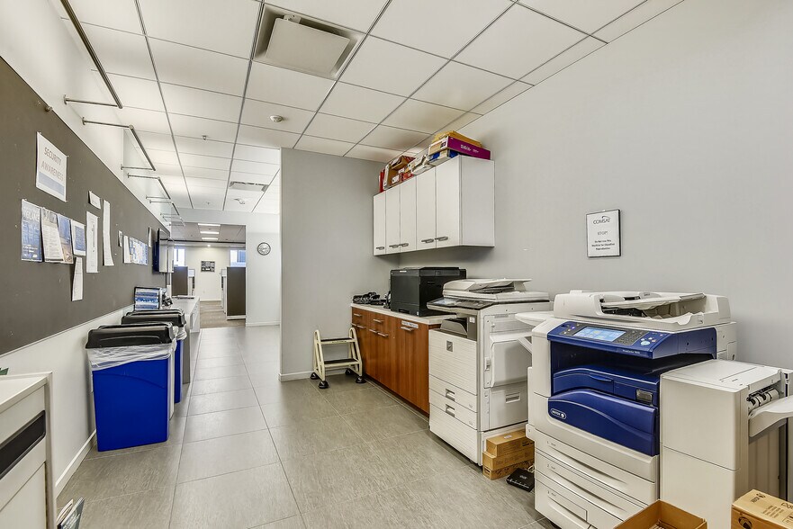 More Photos Of 2550 Wasser Ter, Herndon Office For Sale