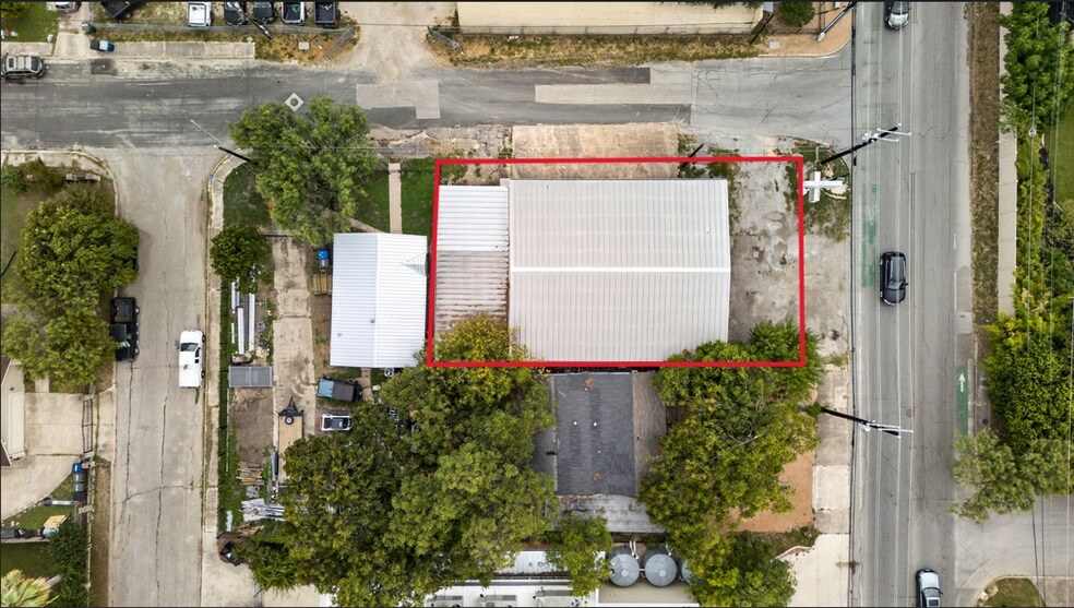 More Photos Of 4721 McCullough Ave, Olmos Park Warehouse For Lease