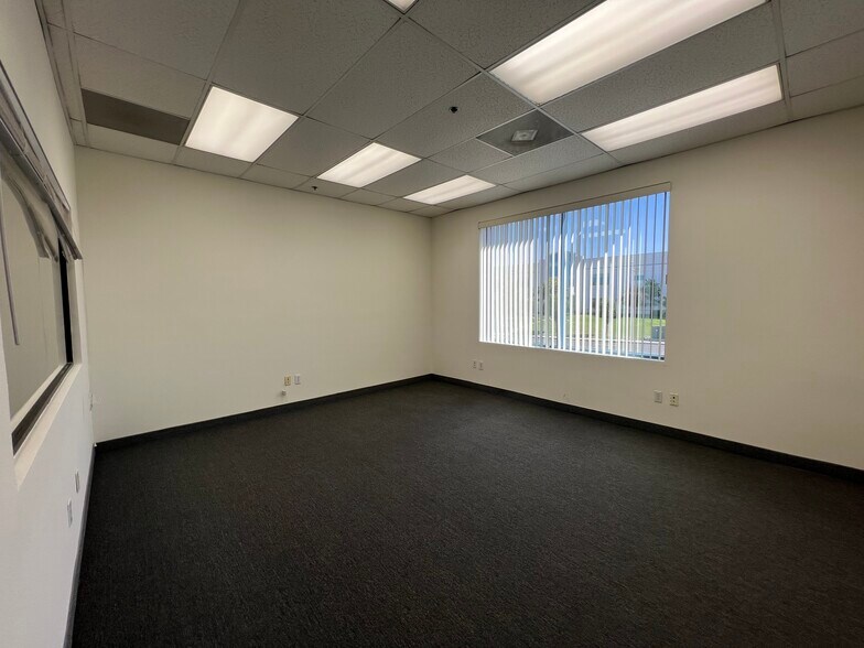 More Photos Of 17533-17539 Rowland St, Rowland Heights Warehouse For Lease