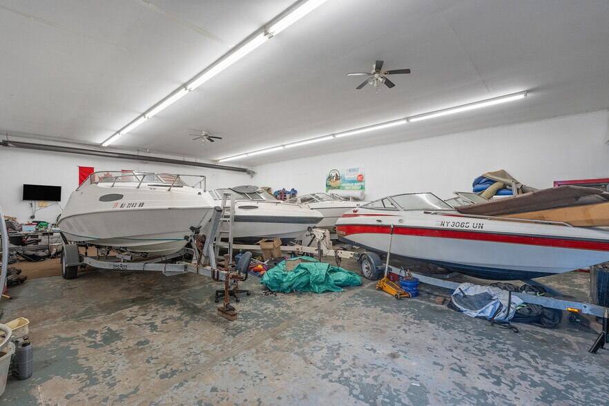 More Photos Of 162 Niagara Blvd, Fort Erie Marina For Sale