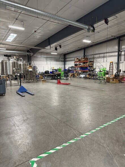 More Photos Of 5401 Alvo Rd, Lincoln Warehouse For Sale