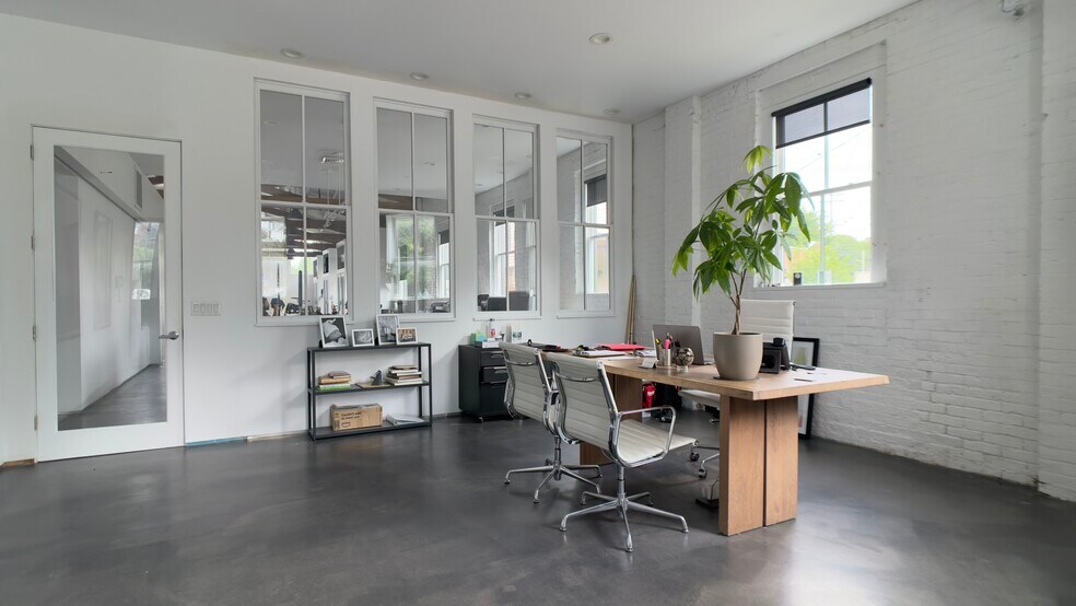 More Photos Of 76 Prince St, Kingston Storefront Retail Office For Sale
