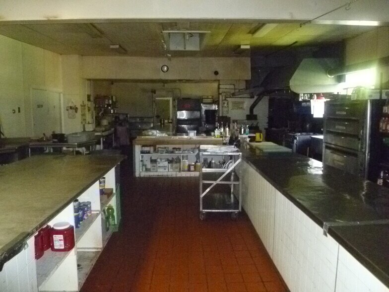 More Photos Of 1290 NY-94 Rt, New Windsor Township Lodge Meeting Hall For Sale