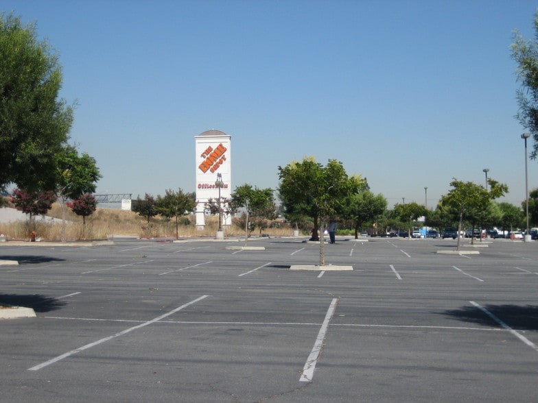 More Photos Of 2705 S Towne Ave, Pomona Land For Sale