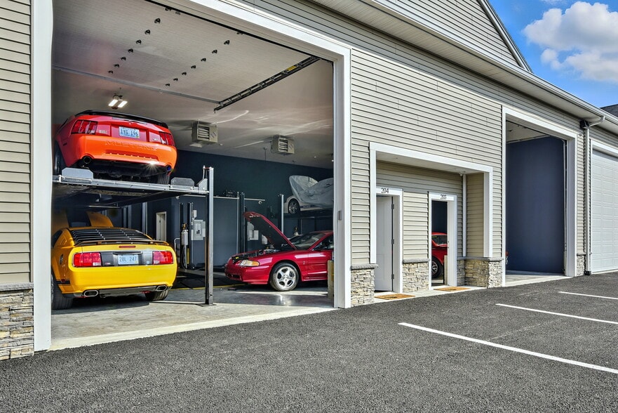More Photos Of 597 South County Trl, Exeter Flex For Sale
