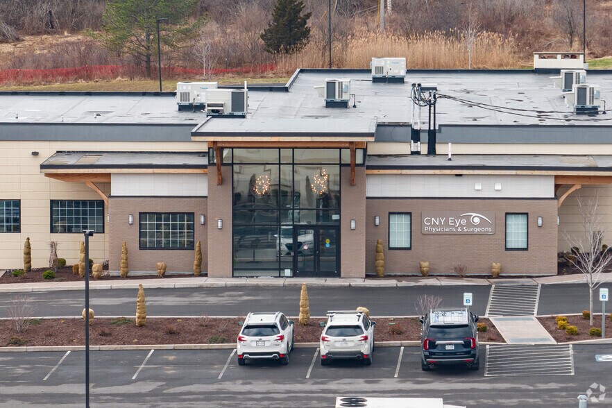 More Photos Of 8360 Seneca Tpke, New Hartford General Retail For Sale