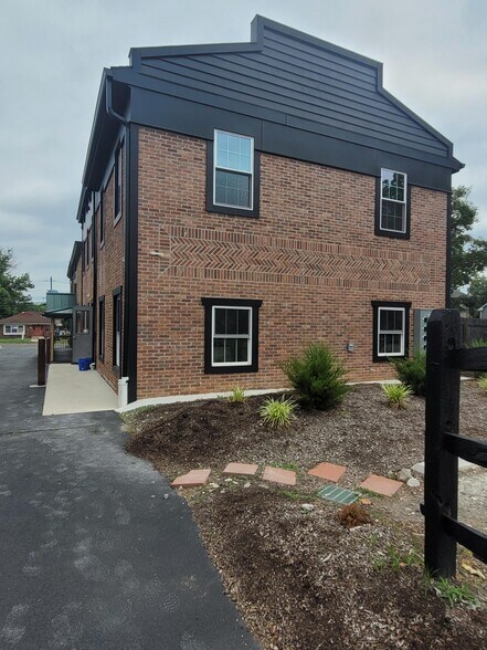 More Photos Of 39 E Main St, Marlton Office Residential For Lease