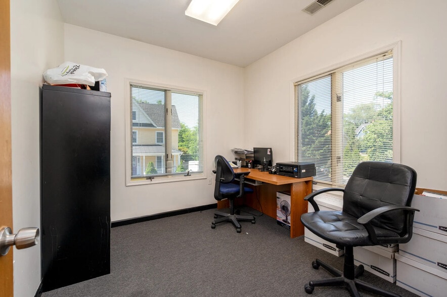 More Photos Of 109 Melrose Ave, Catonsville Office For Sale