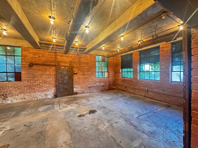 More Photos Of 569 E 2nd Ave, Salt Lake City Unknown For Lease