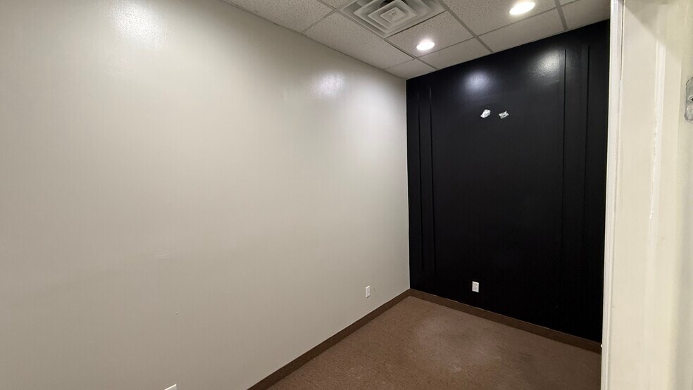 More Photos Of 150 N Washington Blvd, Ogden Unknown For Lease
