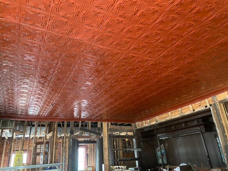 More Photos Of 110 Battle Aly, Holly Storefront For Sale