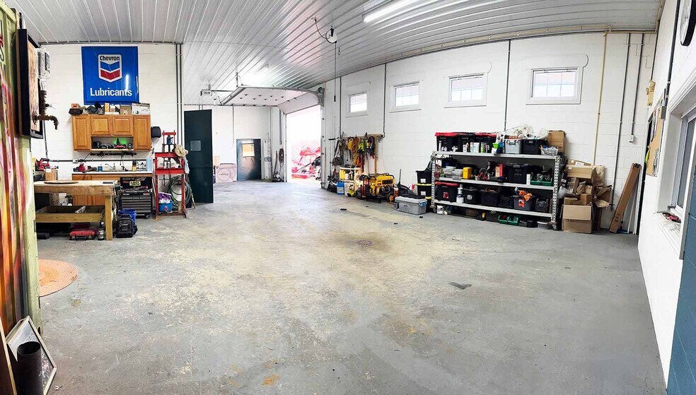 More Photos Of 7115 Newport Hwy, Greeneville Showroom For Sale