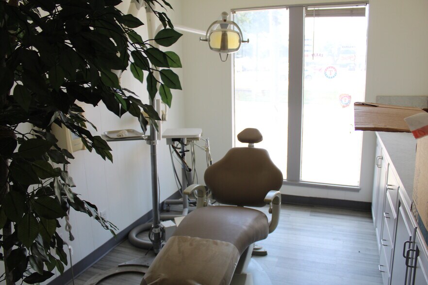 More Photos Of 425-427 S Summit Ave, Fort Worth Medical For Lease