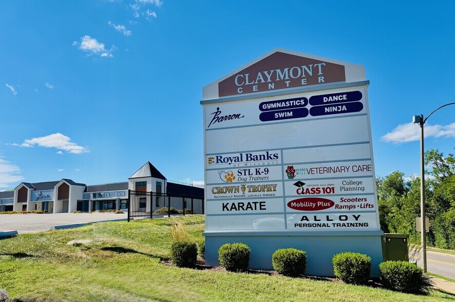 Primary Photo Of 15425-15495 Clayton Rd, Ballwin Unknown For Lease