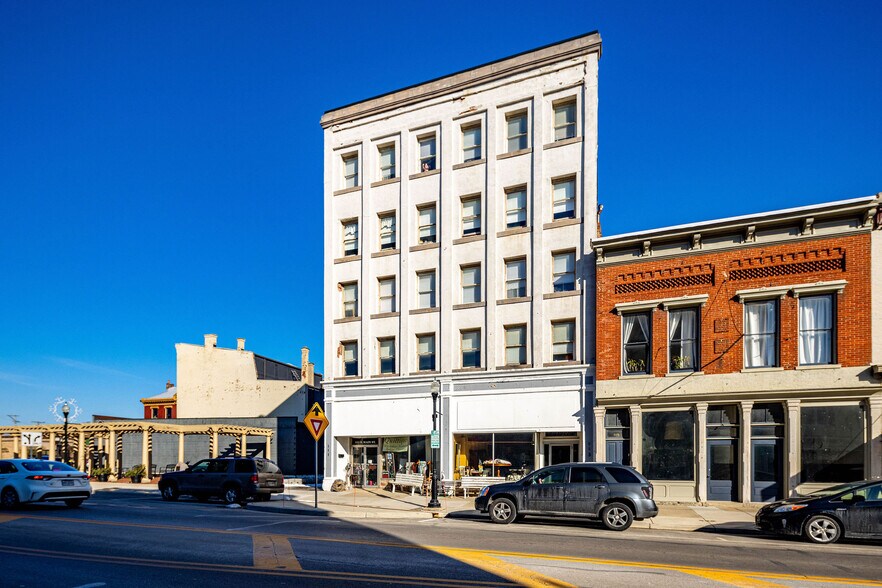 More Photos Of 113 S Main St, Urbana Apartments For Lease