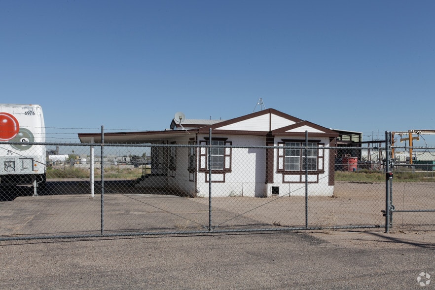 More Photos Of 1413 N VIP Blvd, Casa Grande Manufacturing For Sale
