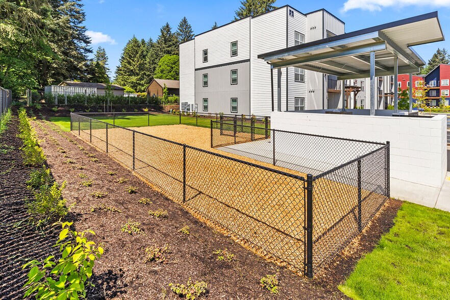 More Photos Of 7011 NE 126th St, Vancouver Apartments For Sale