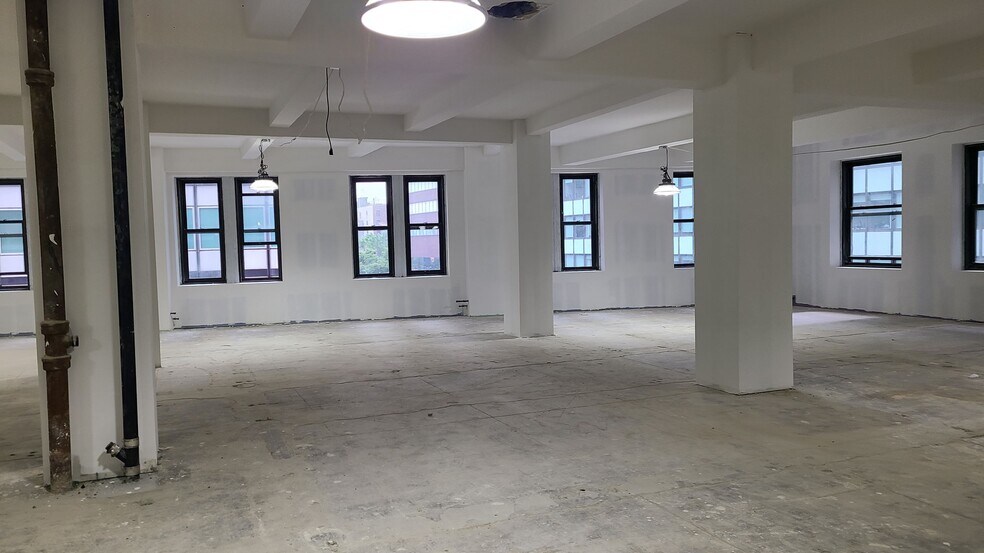 More Photos Of 111 John St, New York Office For Lease