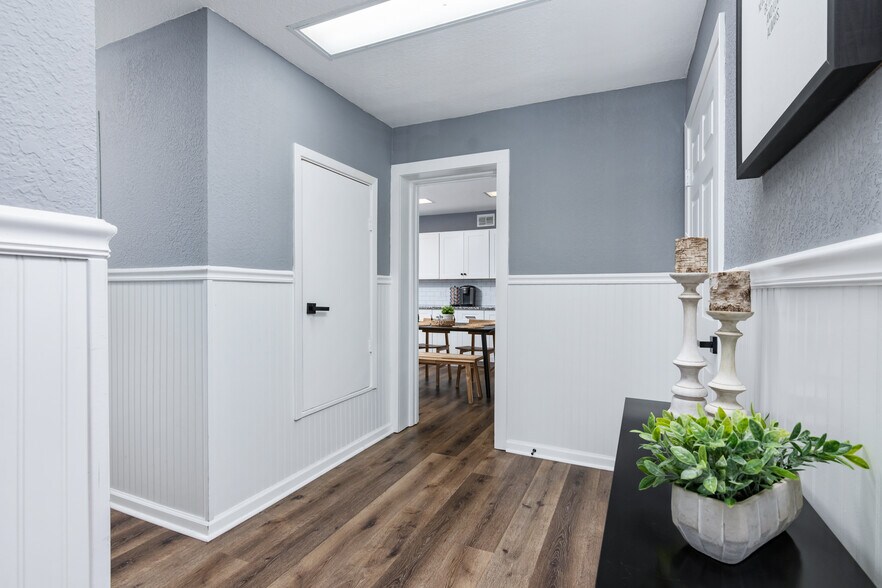 More Photos Of 2023 Lockhill Selma Rd, San Antonio Office Residential For Sale