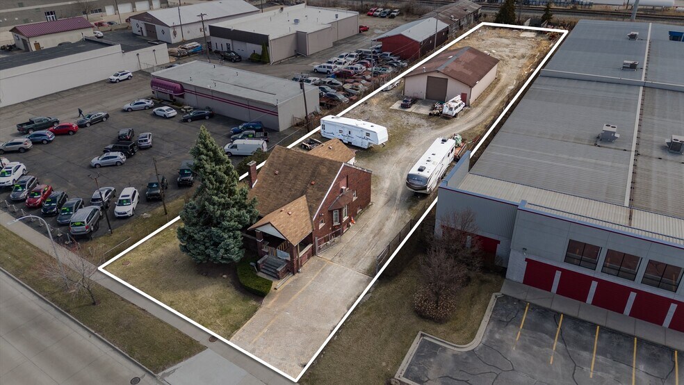 Primary Photo Of 34233 Michigan Ave, Wayne Office For Sale